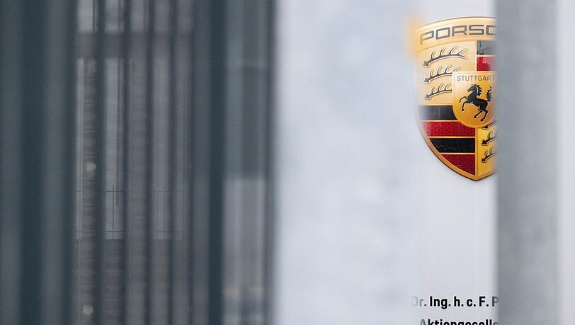 Porsche will zig Millionen Euro in neue Verbrenner-Fahrzeuge stecken. (Archivbild)