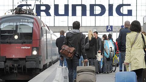 Am Gleis 11 trafen die Bundespolizisten auf die Streithähne (Symbolbild).