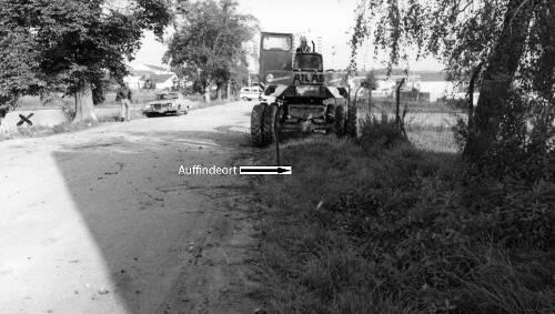 In diesen Graben in der Dr.-Haas-Straße in Schwabach wurde die Leiche von Anna Scherzer 1977 geworfen. Es dauerte 32 Jahre, bis die Polizei den Täter schnappen konnte. In diesen Graben in der Dr.-Haas-Straße in Schwabach wurde die Leiche von Anna Scherzer 1977 geworfen. Es dauerte 32 Jahre, bis die Polizei den Täter schnappen konnte.