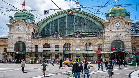 Basel lässt sich wunderbar per Zug erreichen.