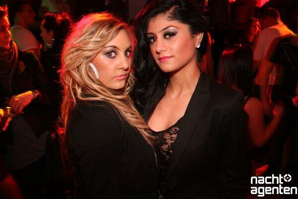 Bei "Garden & Restaurant" im Crown's Club traf sich das sexy Partyvolk. Mehr Bilder unter: www.nachtagenten.de