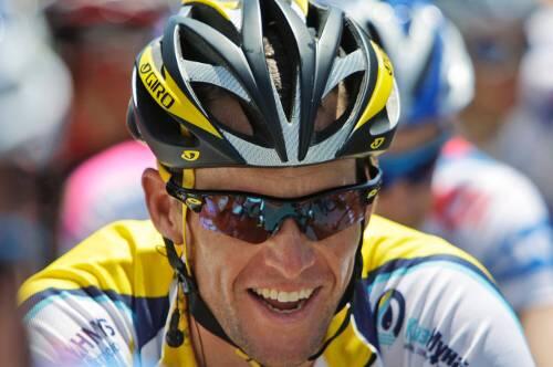 Ein breites Grinsen über seinen Coup: Lance Armstrong.