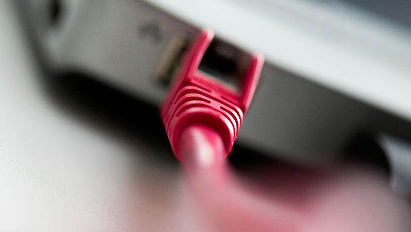 Die Telekom hat in der ganzen Republik mit massiven Störungen zu kämpfen. Betroffen ist nicht nur das Festnetz, auch mit dem Internet und dem TV-Angebot gibt es Probleme. Die Telekom hat in der ganzen Republik mit massiven Störungen zu kämpfen. Betroffen ist nicht nur das Festnetz, auch mit dem Internet und dem TV-Angebot gibt es Probleme.