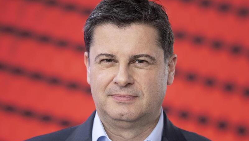 Christian Seifert erwartet eine anstrengende Verteilung der Gelder aus den Fernsehverträgen. Christian Seifert erwartet eine anstrengende Verteilung der Gelder aus den Fernsehverträgen.