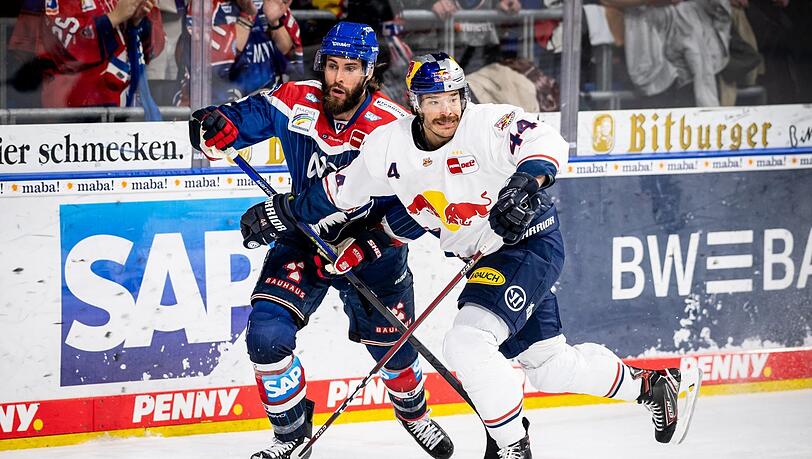 Duell: Matthias Plachta (l.) und Zach Redmond.
