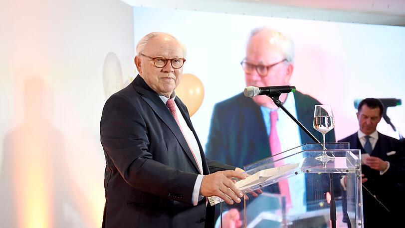 Prof. Hubert Burda im Medienrestaurant Casino/Burda Bar Prof. Hubert Burda im Medienrestaurant Casino/Burda Bar