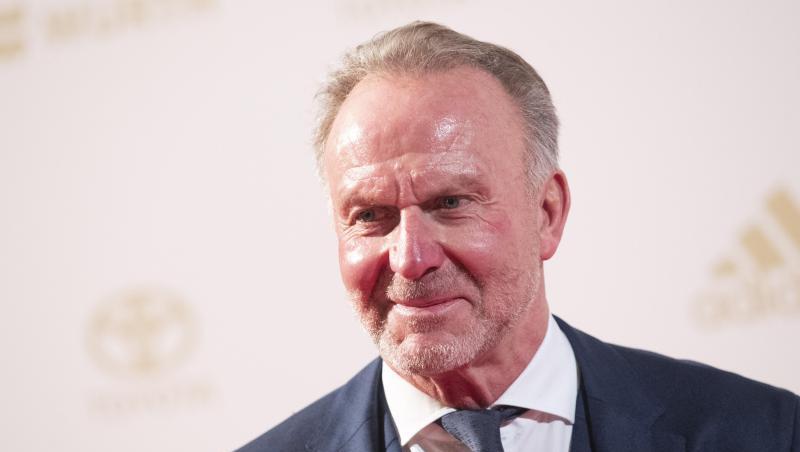 Karl-Heinz Rummenigge, Vorstandsvorsitzender der FC Bayern München AG, lächelt.