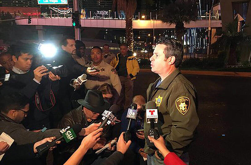 In Las Vegas raste eine Autofahrerin offenbar mit Absicht in zwei Fußgängergruppen. Mit im Auto: Ein dreijähriges Kind.