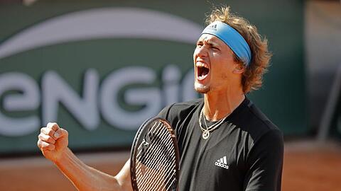 Alexander Zverev trifft im Viertelfinale der French Open auf Novak Djokovic.
