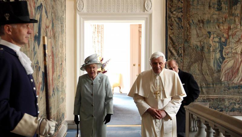 Königin Elizabeth II und Papst Benedikt XVI Königin Elizabeth II und Papst Benedikt XVI