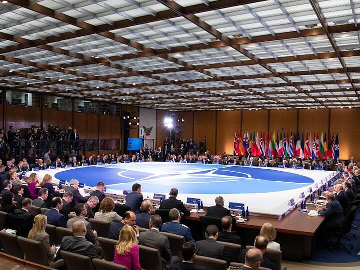 Die Teilnehmer des Außenministertreffens während der Feiern zum 70. Jahrestag der Nato-Gründung in Washington.