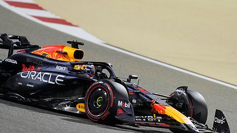 Sicherte sich für den Saisonauftakt in Bahrain die Pole Position: Max Verstappen.