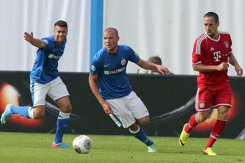 FC Bayern im Test gegen Hansa Rostock: Die Bilder vom Benefizspiel