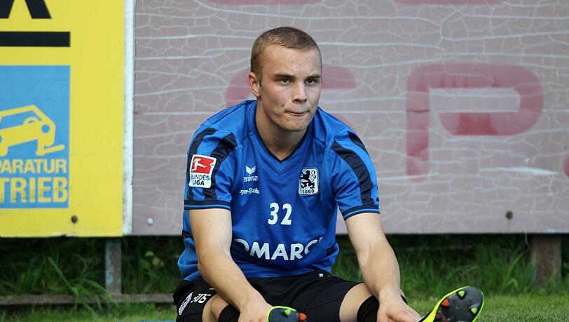 Die Löwen haben Quartier in Maria Taferl (Niederösterreich) bezogen. Bis 1. Juli bereitet sich der TSV 1860 dort auf die neue Saison vor. Die ersten Bilder vom Ort, dem Trainingsplatz, dem Quartier. Die Löwen haben Quartier in Maria Taferl (Niederösterreich) bezogen. Bis 1. Juli bereitet sich der TSV 1860 dort auf die neue Saison vor. Die ersten Bilder vom Ort, dem Trainingsplatz, dem Quartier.