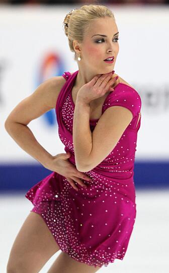 Ab auf's Eis geht es jtzt: Egal in welchem Outfit - die finnische Eiskunstläuferin Kiira Korpi macht immer eine gute Figur!