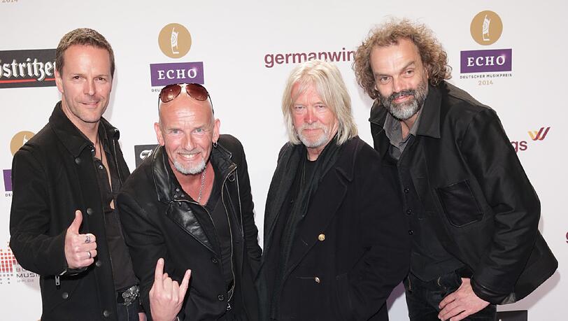 Santiano mit Sänger Björn Both (zweiter von rechts). Santiano mit Sänger Björn Both (zweiter von rechts).