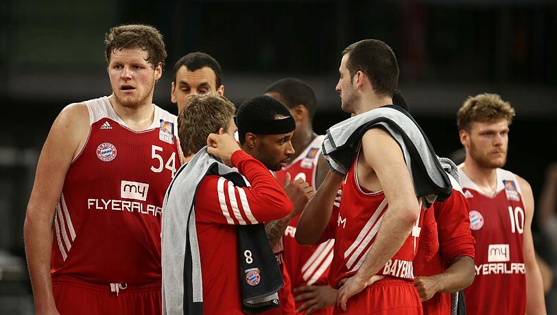 Die Frust-Bayern: Das Team von Trainer Svetislav Pesic verlor beim Final-Four-Turnier beide Spiele und belegte damit den letzten Platz. Die Frust-Bayern: Das Team von Trainer Svetislav Pesic verlor beim Final-Four-Turnier beide Spiele und belegte damit den letzten Platz.