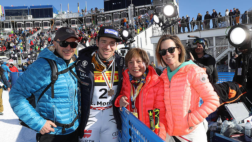Familienclan im Jahr 2017: Christian Neureuther mit Sohn Felix Neureuther, Ehefrau Rosi Mittermaier (†) und Tochter Ameli Neureuther.