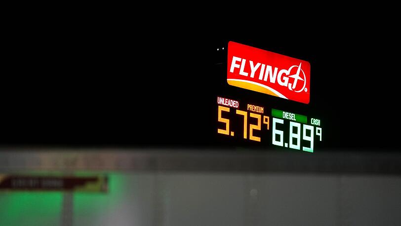 US-Benzinpreis steigt weiter an. (Archivbild)