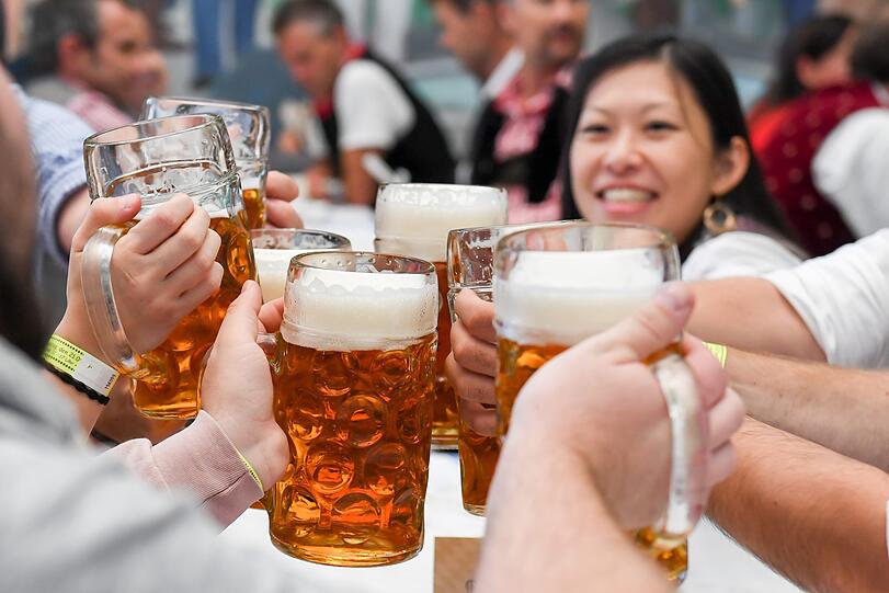 Die schönsten Bilder vom ersten Wiesn-Tag 2019.