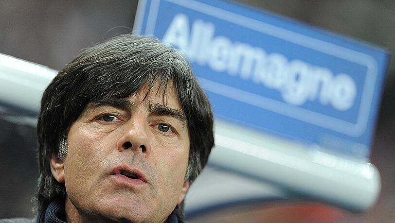 "Vor jedem Turnier gibt es verletzte Spieler. Schweinsteiger war auch vor der WM 2014 verletzt, dazu Sami Khedira. Und wir haben es doch noch irgendwie geschafft", sagt Bundestrainer Joachim Löw.