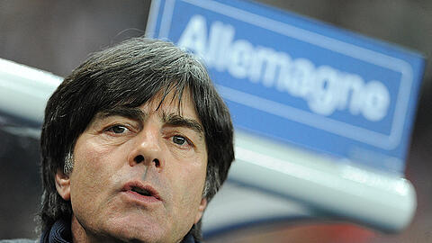 "Vor jedem Turnier gibt es verletzte Spieler. Schweinsteiger war auch vor der WM 2014 verletzt, dazu Sami Khedira. Und wir haben es doch noch irgendwie geschafft", sagt Bundestrainer Joachim Löw.