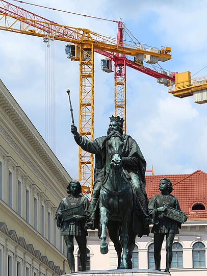 Kranbefehlshaber König Ludwig.