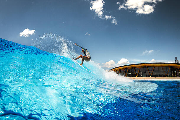 Am Samstag findet zum ersten Mal die Rip Curl Nations Trophy statt. Hier treten Surf-Teams gegeneinander an.
