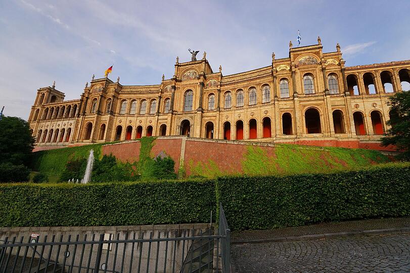 Ins Maximilianeum sind neun neue Stipendiaten eingezogen.
