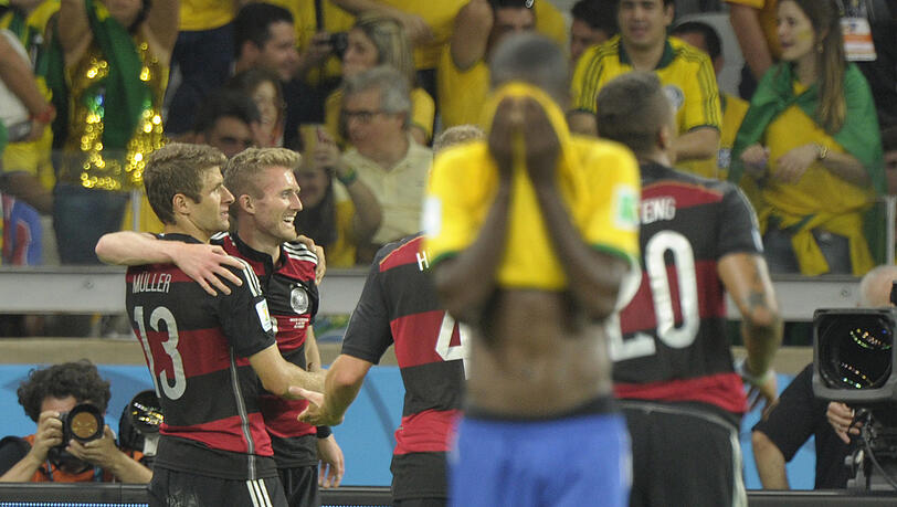Historisch: Deutschland setzt sich im Halbfinale der WM 2014 mit 7:1 gegen Gastgeber Brasilien durch.