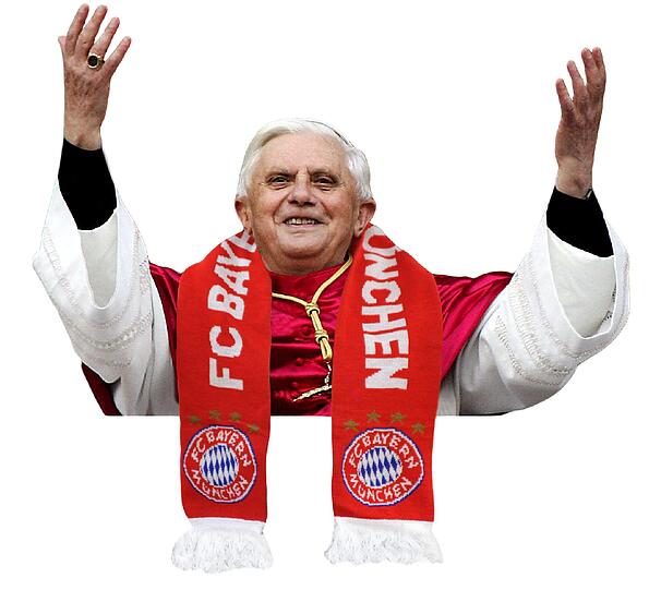 Noch ist es eine Fotomontage - Papst Benedikt mit Bayernschal.