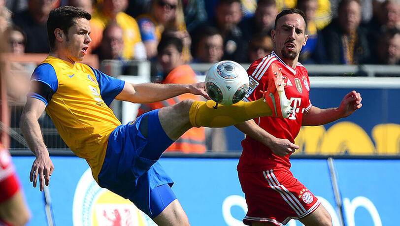 Franck Ribéry (r.) und der FC Bayern gewannen 2013/14 beide Spiele gegen Braunschweig mit 2:0.