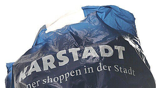 Wohl nicht mehr lange: 'Shoppen bei Karstadt' Wohl nicht mehr lange: 'Shoppen bei Karstadt'
