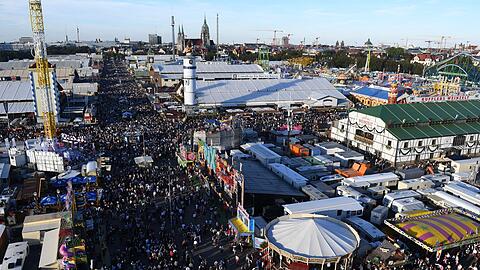 Viel Ger&auml;nge auf dem Oktoberfest.