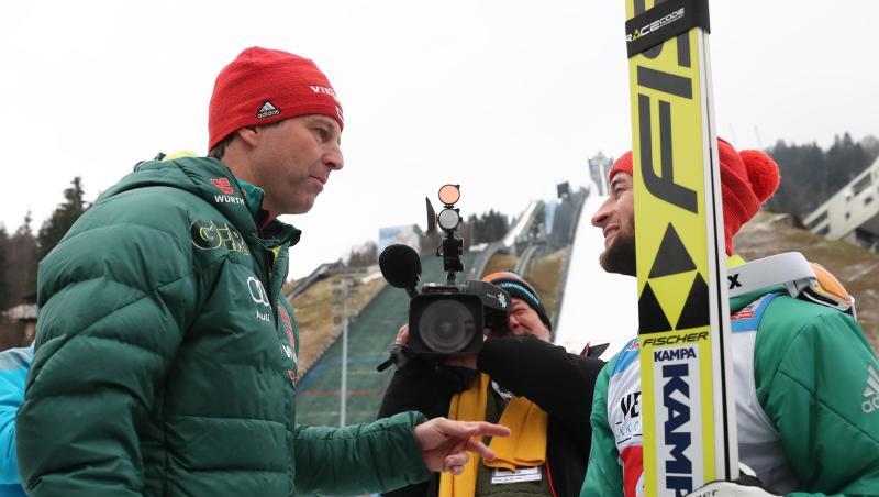 Skisprung-Bundestrainer Werner Schuster (l) und der Zweitplatzierte, Markus Eisenbichler. Skisprung-Bundestrainer Werner Schuster (l) und der Zweitplatzierte, Markus Eisenbichler.