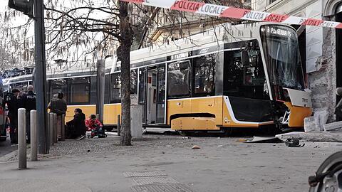 Der Fahrer der Tram soll kurz vor dem Ungl&uuml;ck am Handy gewesen sein.