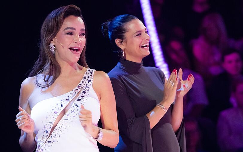 Große Performances, große Begeisterung im Rateteam bei Verona Pooth (links) und Amira Aly. Bei einem Promi-Auftritt bei "The Masked Singer" (ProSieben) stockte Verona allerdings der Atem. Große Performances, große Begeisterung im Rateteam bei Verona Pooth (links) und Amira Aly. Bei einem Promi-Auftritt bei "The Masked Singer" (ProSieben) stockte Verona allerdings der Atem.