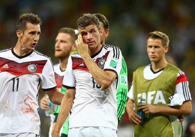 Mit der Mannschaft verabschiedet er sich von den Fans.