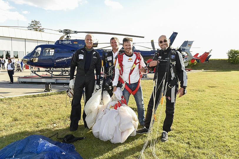 Thomas Enders, Thomas Spielvogel, Felix Baumgartner und Jochen Schweizer