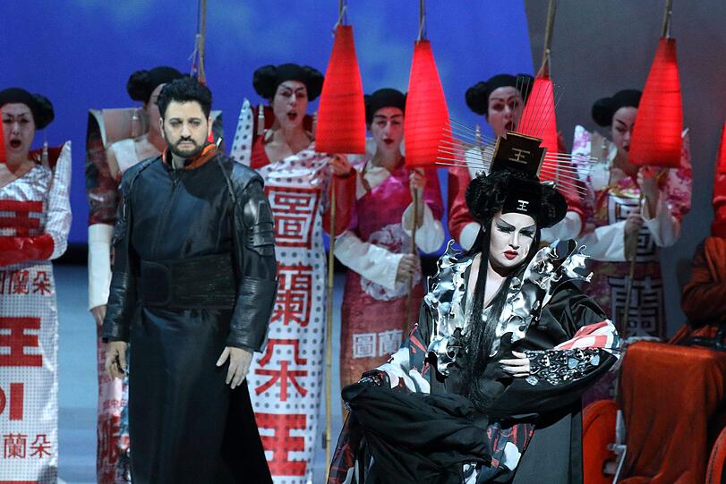 Anna Netrebko und Yusif Eyvazov in Puccinis "Turandot" im Nationaltheater.