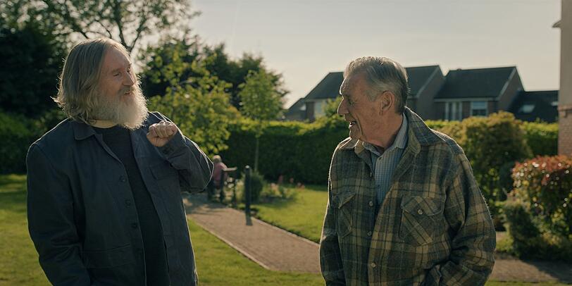 Michael (Pearce Quigley) will seinem Vater (Sir Michael Palin) zun&auml;chst nicht glauben, dass es Homunkuli wirklich gibt.