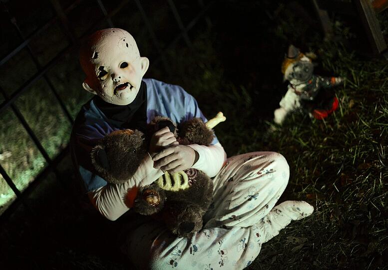 Die USA ist bekanntlich die Hochburg, wenn's um Halloween geht. So richtig gruselig wurde es am Mittwoch in Texas im Haunted House, wo tausende Besucher in wahrhaftig gruseligem Ambiente feierten...