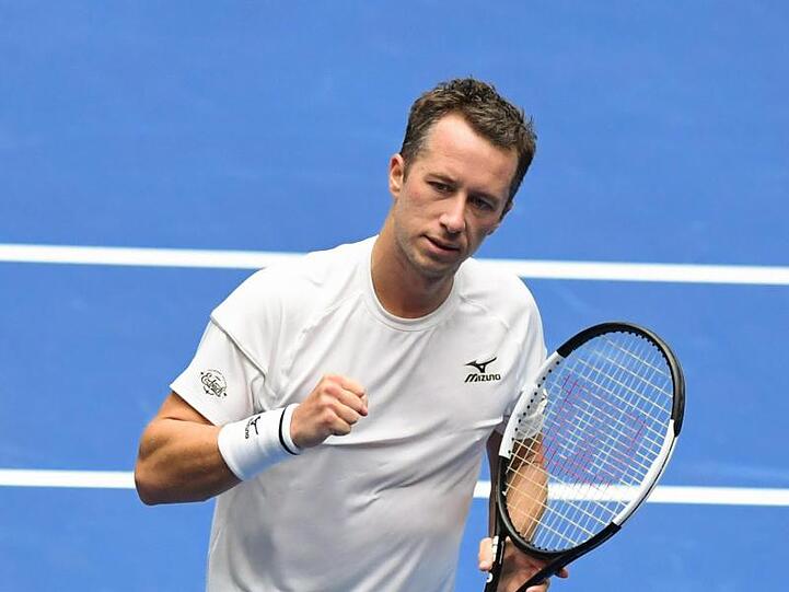 Philipp Kohlschreiber hat sich im ersten Einzel gegen den Ungarn Zsombor Piros durchgesetzt.