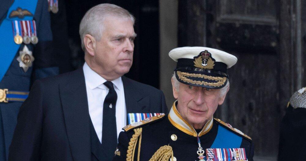 K-nig-Charles-III-Hofft-er-Bruder-Andrew-abschotten-zu-k-nnen-