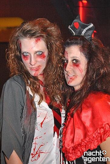 Europas größte Halloween-Party fand am Samstag in der Kultfabrik statt. Noch mehr Fotos gibt es unter www.nachtagenten.de.