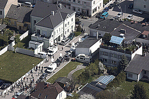 Eine Luftbildaufnahme des Hauses in Amstetten.