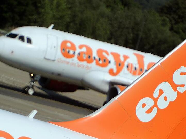 Im Gesamtjahr nahm Easyjet je Passagier weniger ein. In der zweiten Jahreshälfte ging es aber aufwärts, nachdem der Billigflieger zuvor von einem leichten Rückgang ausgegangen war.