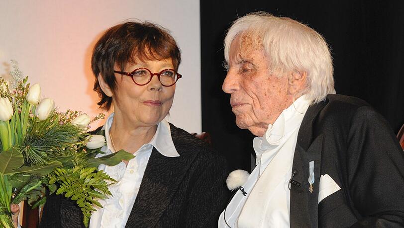 Simone Rethel war mit Jopie Heesters von 1992 bis zu seinem Tod 2011 verheiratet.