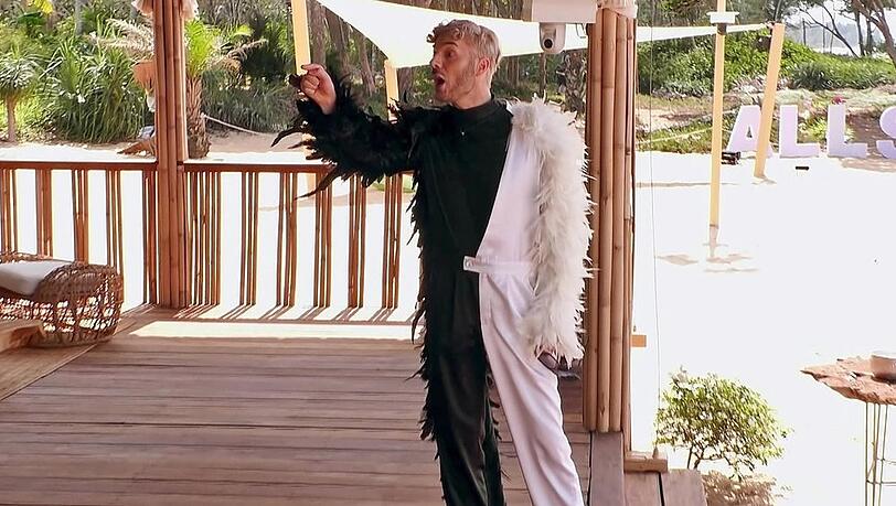 Sam Dylan kocht vor Wut. Sam Dylan kocht vor Wut.