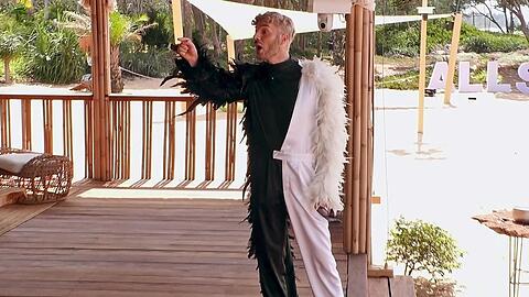 Sam Dylan kocht vor Wut.